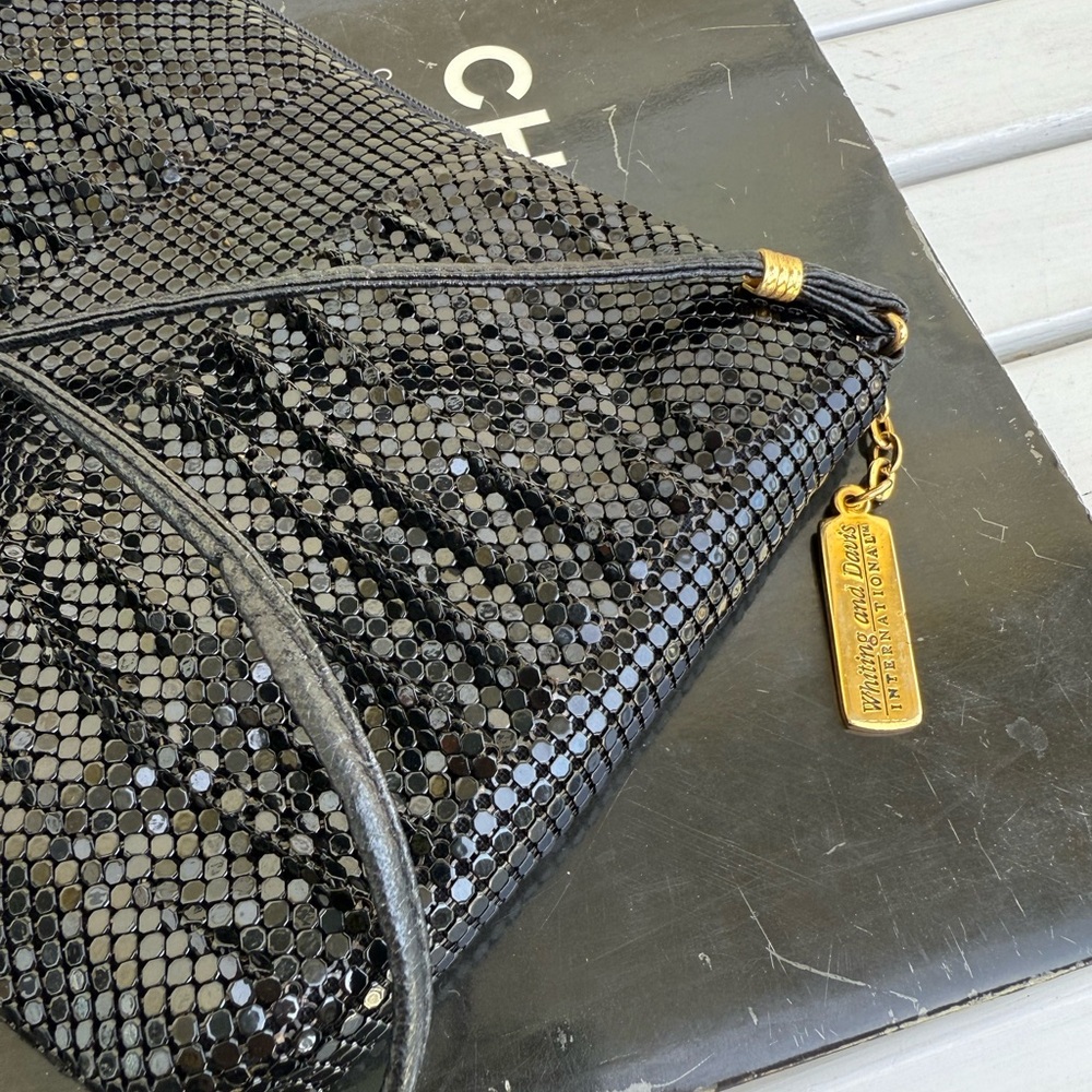 Whiting and Davis Vintage Black Sequin Purse w/ Shoulder Strap 7"  Long x 5" EUC - Picture 3 of 10